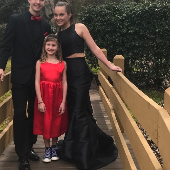 Sherri Hill size 4 - Picture 4 of 6